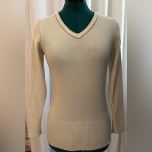 Nike Golf Cream V-Neck Sweater